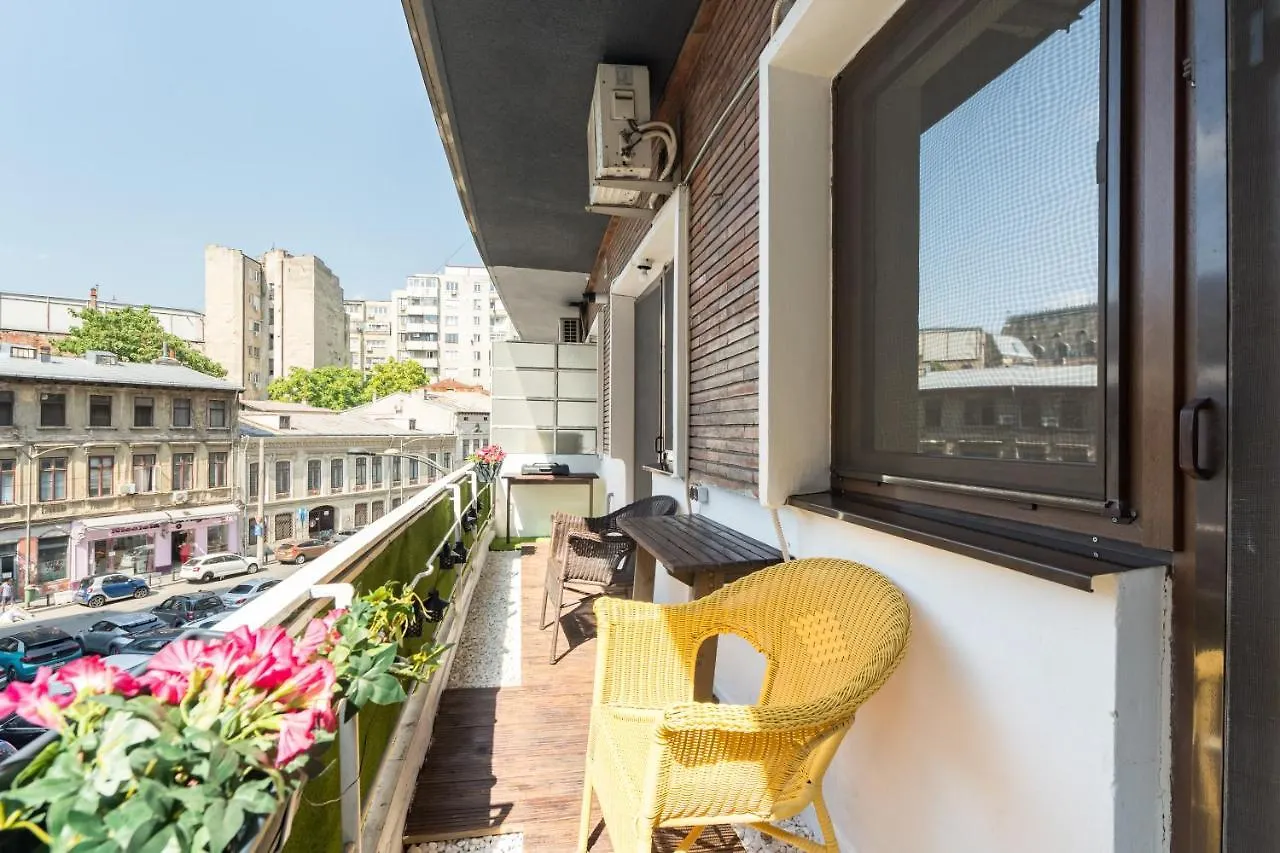 Modern & Spacious Apartment - Prime Location Near Bucharest'S Old Town
