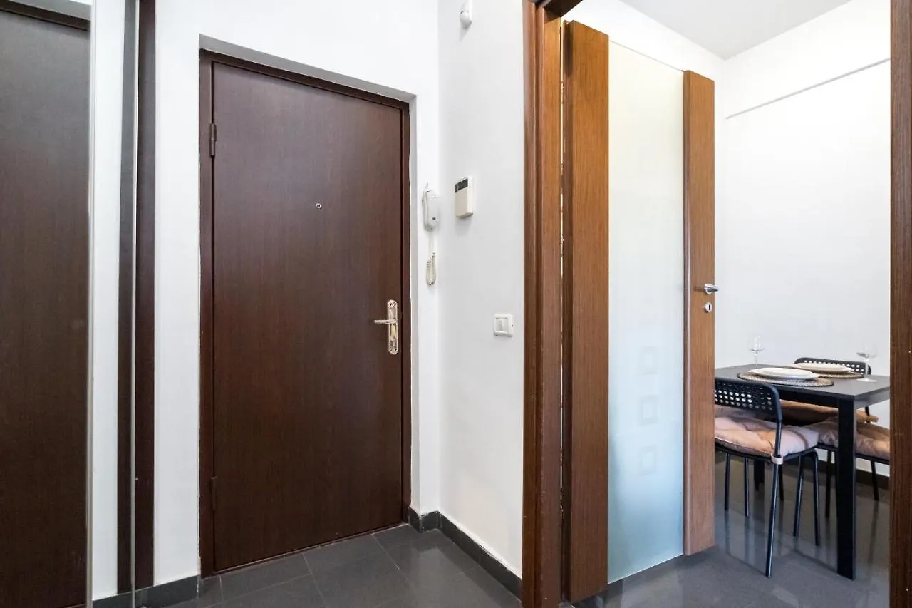 Modern & Spacious Apartment - Prime Location Near Bucharest'S Old Town  Bucharest